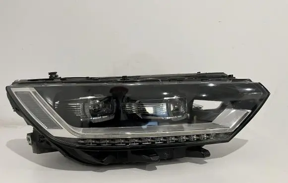 Volkswagen PASSAT B8 Headlight/headlamp 3G1941082C