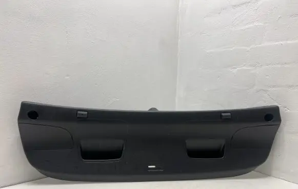 Hyundai i20 (GB IB) Tailgate trim 81751C8000