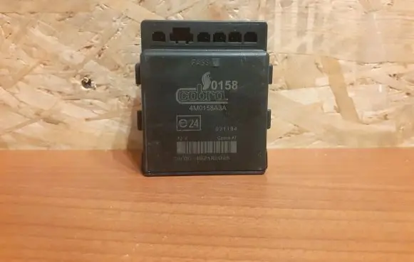 Mercedes-Benz S W220 Parking PDC control unit/module 1324 4M0158A3A