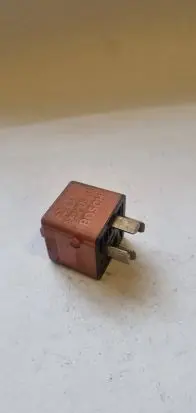 BMW 5 E34 Other relay 0332019456