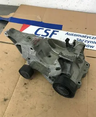 BMW 5 F10 F11 Generator/alternator bracket 7802639