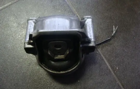 Audi Q5 SQ5 Engine mount vacuum valve 8R0