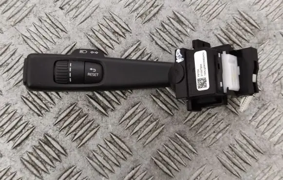 Volvo S60 Indicator stalk 31327904