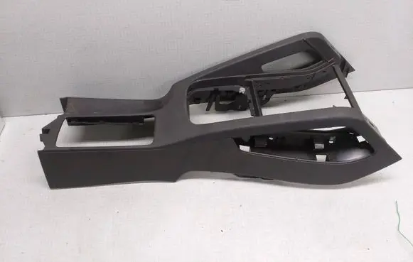 Volkswagen Golf V Center console 1K0863243A