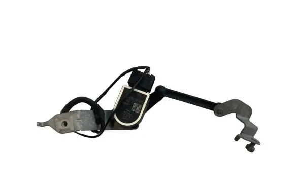 BMW 4 F36 Gran coupe Headlight/headlamp level sensor 6861351 37146861351 37146783046