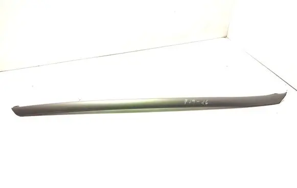 Windshield trim