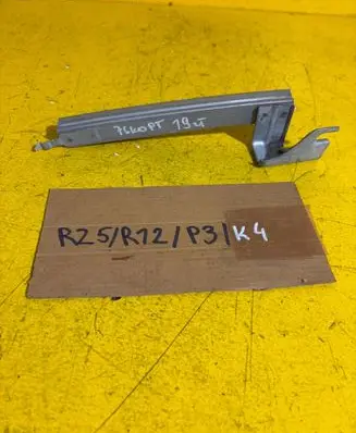 Nissan Qashqai Roller guide/hinge set 