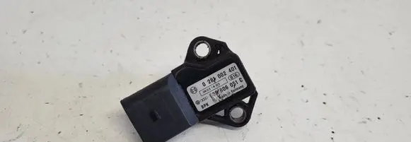 Volkswagen PASSAT B5.5 Air pressure sensor 0281002401 04031AD3 038906051C