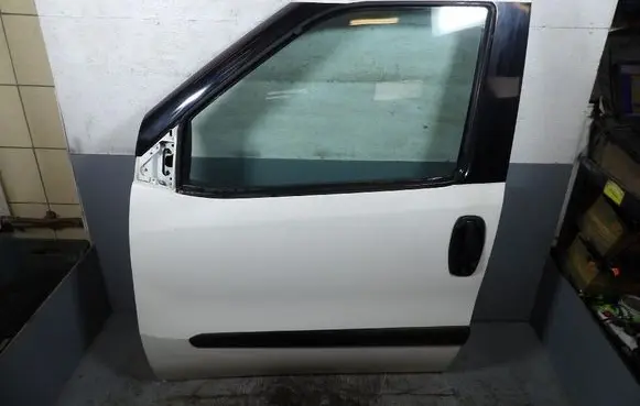 Fiat Doblo Front door 