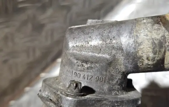 Thermostat/thermostat housing