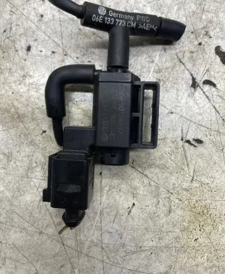 Audi Q5 SQ5 Turbo solenoid valve 037906283C 12T328 72288006