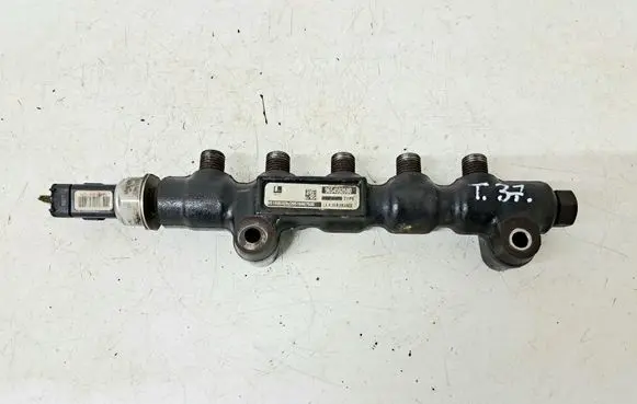 Volvo V50 Fuel main line pipe 9654592680