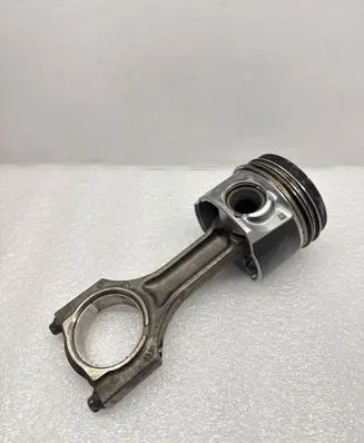 BMW X5 E70 Piston with connecting rod 7805329 8508023