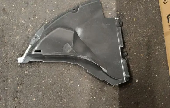 BMW 5 G60 G61 Front mudguard 51759851660