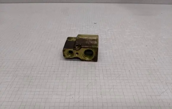 Saab 9-5 Air conditioning (A/C) expansion valve 964389X