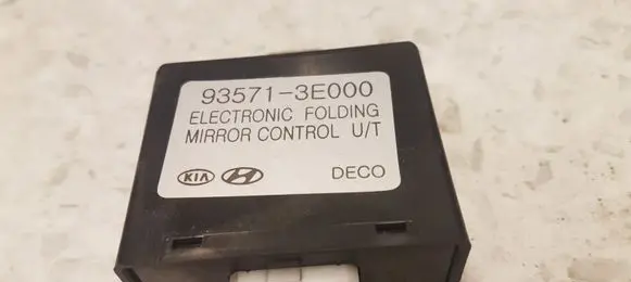 KIA Sorento Wing mirror control module 935713E000