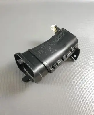 BMW i4 Intercooler air guide/duct channel 748506 5174748506