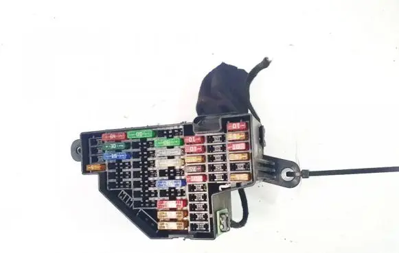 Volkswagen Golf V Fuse box set 044456142000