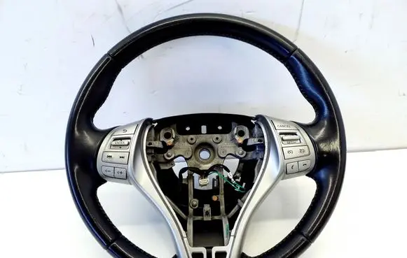 Nissan Qashqai Steering wheel 34221161A 484304EM5B
