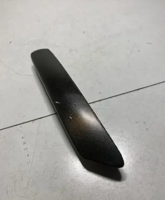 Volkswagen PASSAT B5 Front door handle cover 3B0867172B