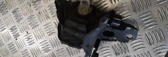 Skoda Fabia Mk2 (5J) Engine mount bracket 6q0199555ae