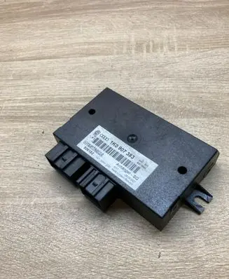 Volkswagen PASSAT B6 Tow bar trailer control unit/module 1K0907383