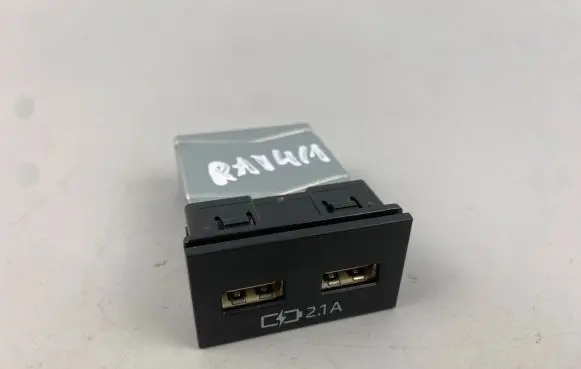 USB socket connector