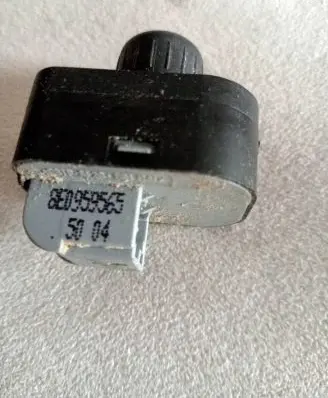 Audi A6 S6 C6 4F Wing mirror switch 8E0959565