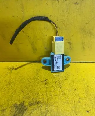 Audi A4 S4 B8 8K Airbag deployment crash/impact sensor 8K0955557C