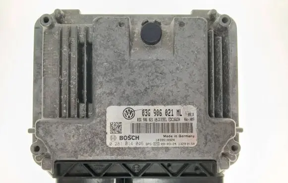 Volkswagen PASSAT B6 Engine control unit/module 03G906021ML 03G906021AN 0281014046