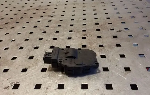 BMW X1 E84 Air flap motor/actuator 410475520