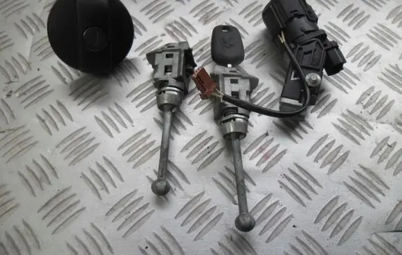 Peugeot 208 Ignition lock