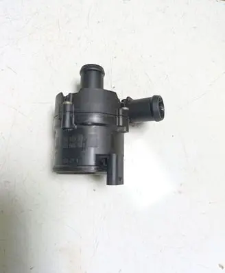 Volkswagen Golf VII Water pump 5G0965567 0392023209