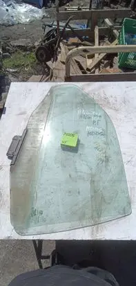 Alfa Romeo 145 - 146 Rear door window glass 1212123