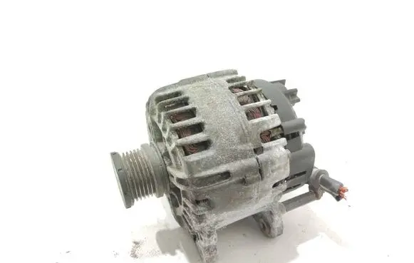 Volkswagen Golf VII Generator/alternator 03L903023L