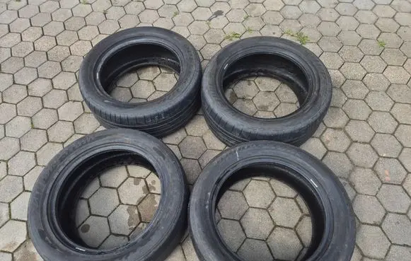 BMW X5 E70 R19 summer tire BRIDGESTONE
