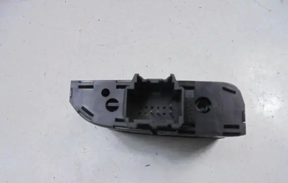 Ford Focus Other switches/knobs/shifts AM5T14B436FB