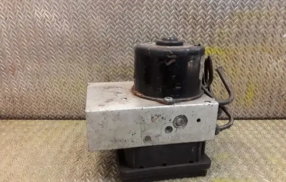 Mercedes-Benz C W203 ABS Pump 0044312912 0325459132