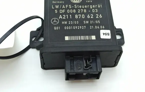 Mercedes-Benz SLK R171 Light module LCM A2118706226 5DF00827803 0001092927