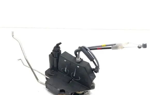 Hyundai i10 Front door lock