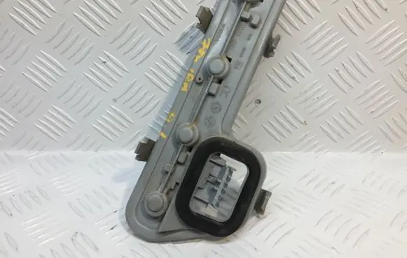 Opel Zafira A Tail light bulb cover holder 5249