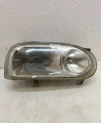 Volkswagen Golf III Headlight/headlamp 205017B 205017