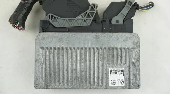 Toyota Verso Engine control unit/module 8966152N70 2120005930