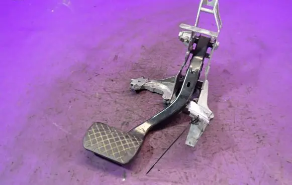 Audi A4 S4 B6 8E 8H Brake pedal 8E1721117A