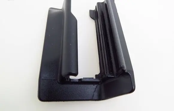 Mercedes-Benz CLS C218 X218 Front passenger seat rail trim A2129191520