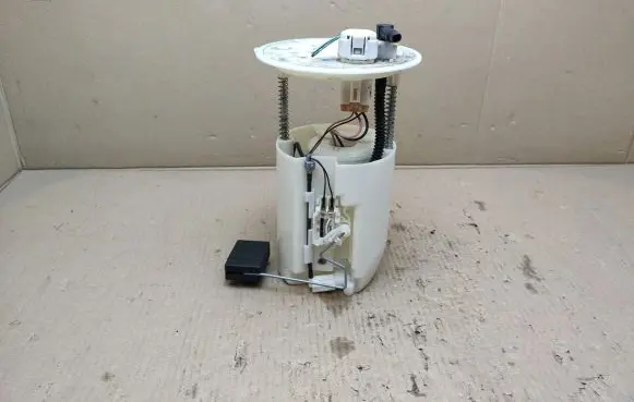 Toyota Sienna XL30 III Fuel injection high pressure pump 77020-08050