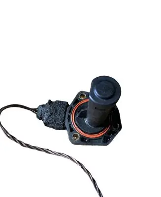 Volvo XC70 Oil level sensor 30750939 25571463 05W42