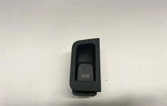 Audi A7 S7 4G Tailgate/boot open switch button 4G8959829