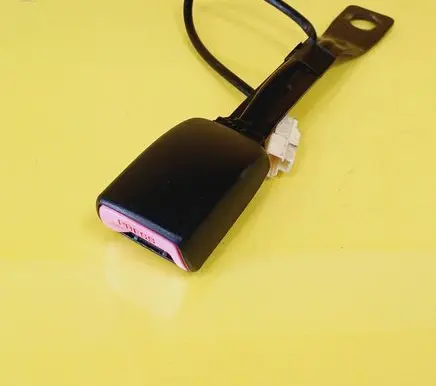Suzuki Swift I Front seatbelt buckle E034501