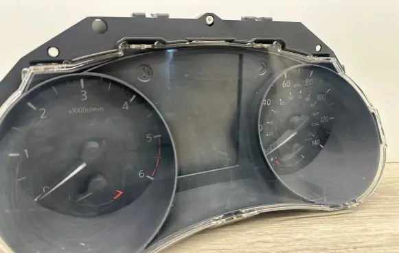 Nissan Qashqai Speedometer (instrument cluster) TYPE950A 20141039 141013